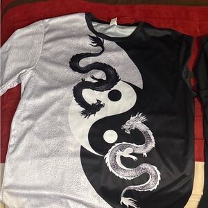 Men's Yin Yang Dragon Tee - Black & White